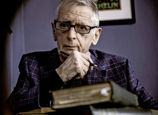 Pat_Carty's tweet card. After steering Celtic rock heroes Horslips’s unique course, Eamon Carr made a poacher/gamekeeper transition and returned to writing to earn his bread. The ...