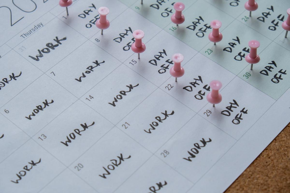econromesh's tweet card. Policy proposals like the four-day workweek have gained momentum in the aftermath of the Covid recession, raising the question of how many hours people would choose to work. This column uses survey...