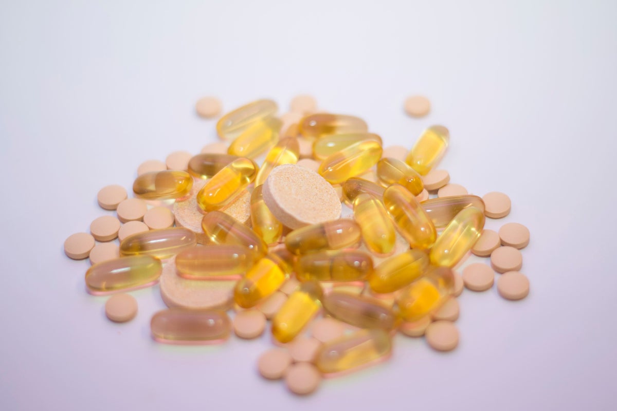 DrDylanThompson's tweet card. A new study looked at how to get vitamin D