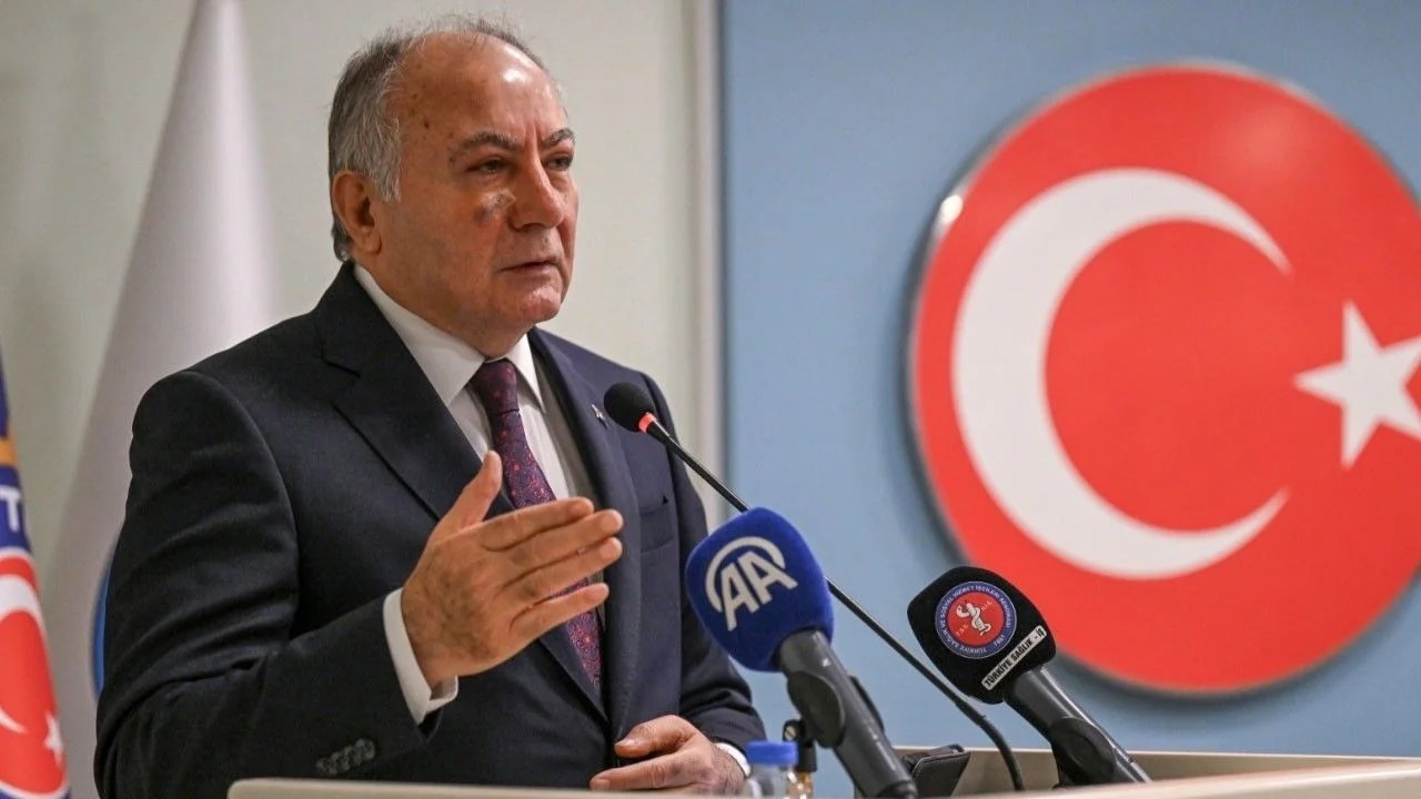 _kamuiscileri_'s tweet card. Kamu Çerçeve Protokolü Görüşmelerinde Belirsizlik ve Gerilim Artıyor