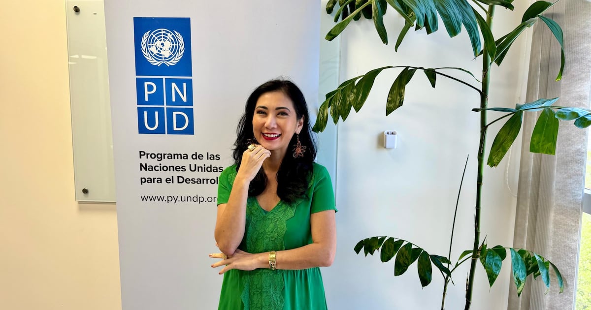 SilviaMorimoto's tweet card. “Los resultados logrados en el programa son bastante alentadores: 200 funcionarios públicos, de 30 diferentes instituciones, implementaron 17 proyectos piloto pensados para brindar mejores servicios...