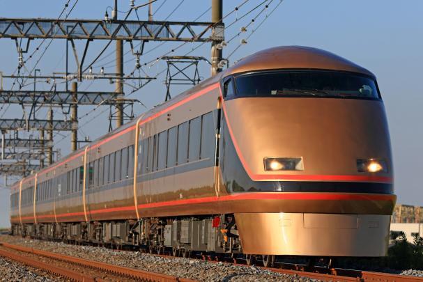 tetsudo_com's tweet card. 東武鉄道は10日、「日光詣スペーシア」の先頭車両を、台湾の台北駅で展示すると発表しました。