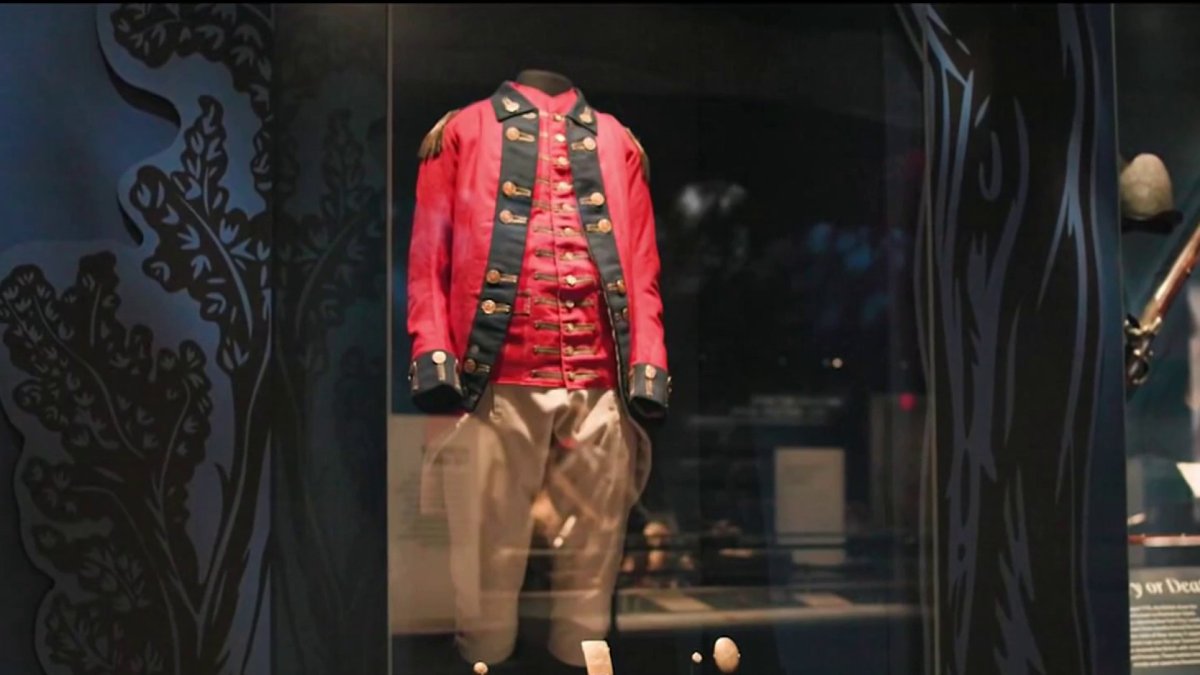 SusanDavisIntl's tweet card. On display at the National Museum of the U.S. Army are items like George Washington’s sword and the only complete soldier’s uniform from the Revolutionary War. News4’s Mark Segraves reports.