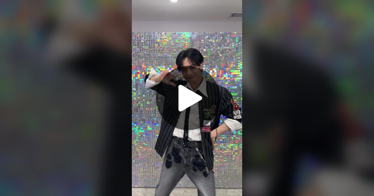 KENTO_Team_N's tweet card. 「いいね」が16K件、コメントが297件。「#中島健人「#JUSTKENTY ⭐︎」 ぜひ踊ってみてください💫」