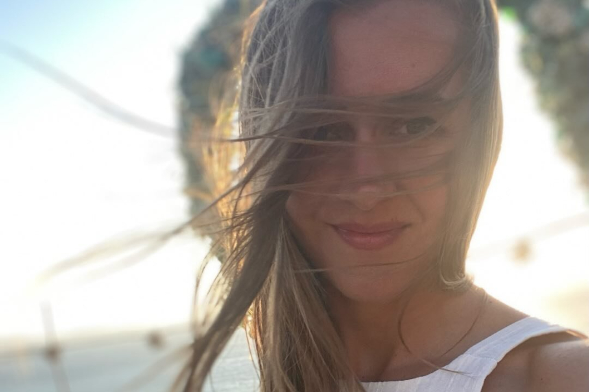 unitaonline's tweet card. Altra tragedia a Ibiza: 36enne italiana si accascia sulla banchina del porto, Francesca Ariazzi morta dopo 5 giorni di agonia