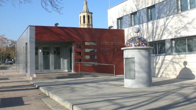 radiobanyoles's tweet card. Compromís per Cornellà denuncia manca de diàleg i d’informació de l’equip de govern en el projecte del macroparc solar