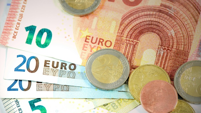 frjarraud's tweet card. Lors de ses échanges bilatéraux avec les syndicats, le ministre Laurent Marcangeli a confirmé les différentes mesures d'économies prévues dans la fonction publique. Il en a aussi annoncé de nouvelles…