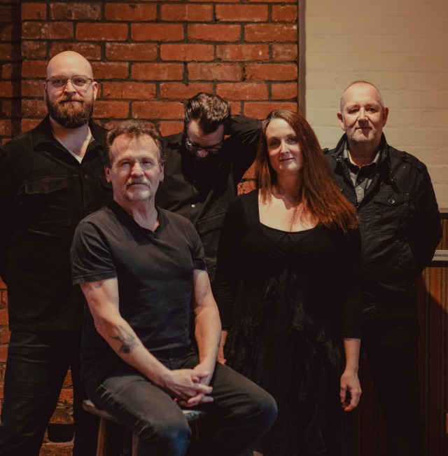 RecordsFruit's tweet card. The Magpie Arc – Autumn Leaves In anticipation of this weekends Ely Folk Festival, which will be reviewed next week on this site, here are a few anticipated highlights from the line-up over t…