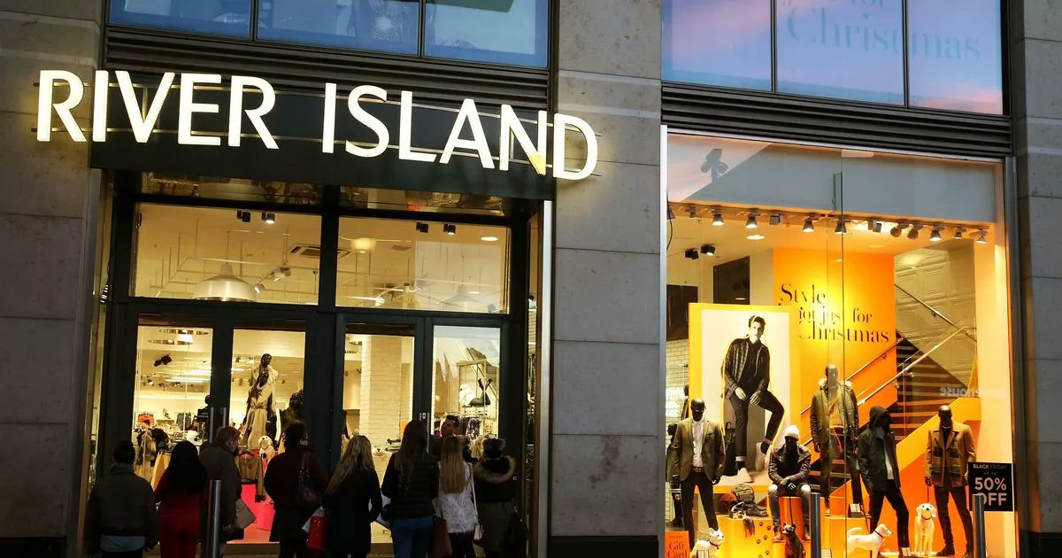 Insidermag's tweet card. A proposed rescue plan would shut 33 stores and reduce rents on a further 71 shops across the UK