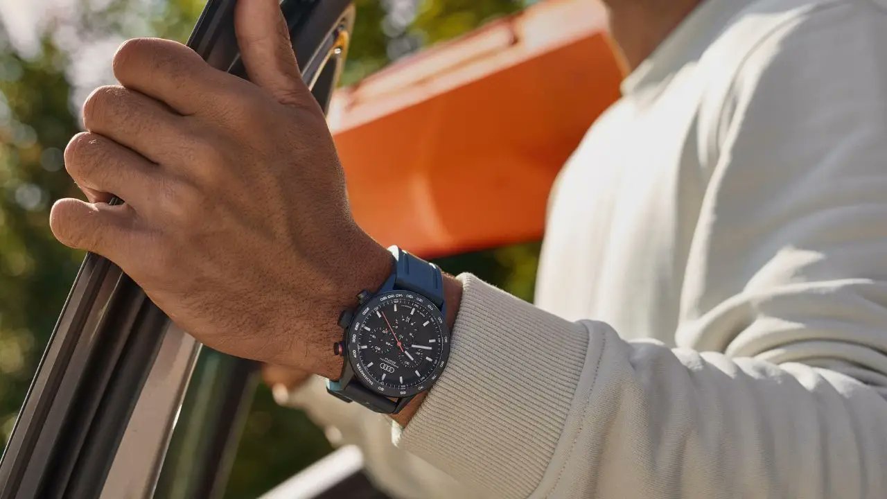 autox's tweet card. The new Audi collection includes exclusive products across four categories: Business, Active, Audi Sport, and Miniatures.