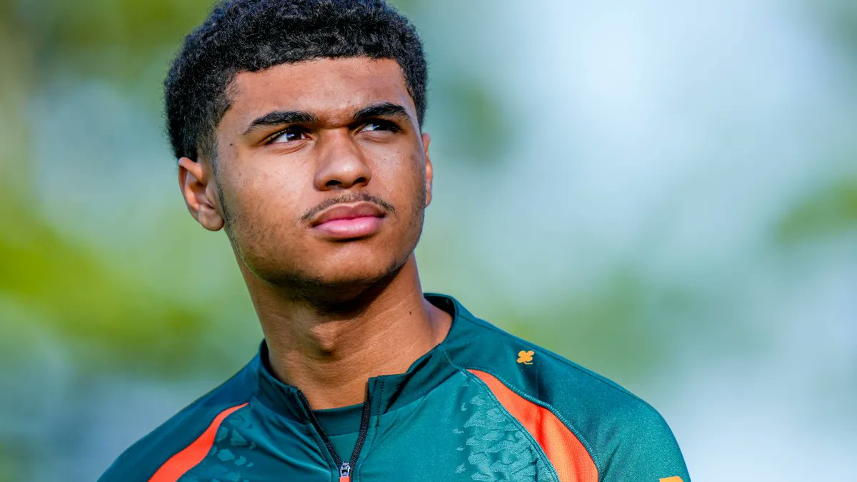 Ajaxshowtimecom's tweet card. Precious Ugwu stond niet achter het plan dat Ajax met hem had. De verdediger maakte eerder deze transferzomer de overstap naar FC Volendam, waarmee hij het komende seizoen uit...