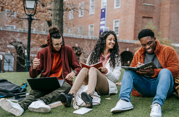CollegeFix's tweet card. Jared Gould | Minding the Campus Students haven’t been completing college in four years—that’s a bad thing. And since we can’t rely on Congress to make meaningful fixes—like when the House’s attempt…