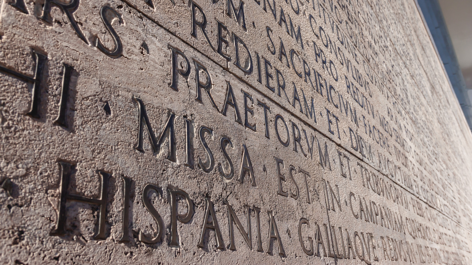 BGR's tweet card. Historians are teaming up with the AI model Aeneas and its database of of 176,000 Roman inscriptions to uncover the mysteries of ancient Rome.