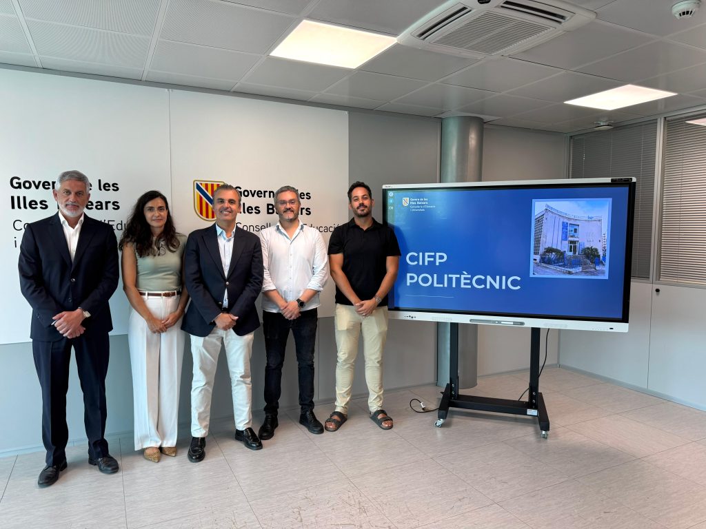 GRUP4COM's tweet card. El edificio del Politècnic de Palma acogerá el primer Centro de Innovación de Formación Profesional de las Illes