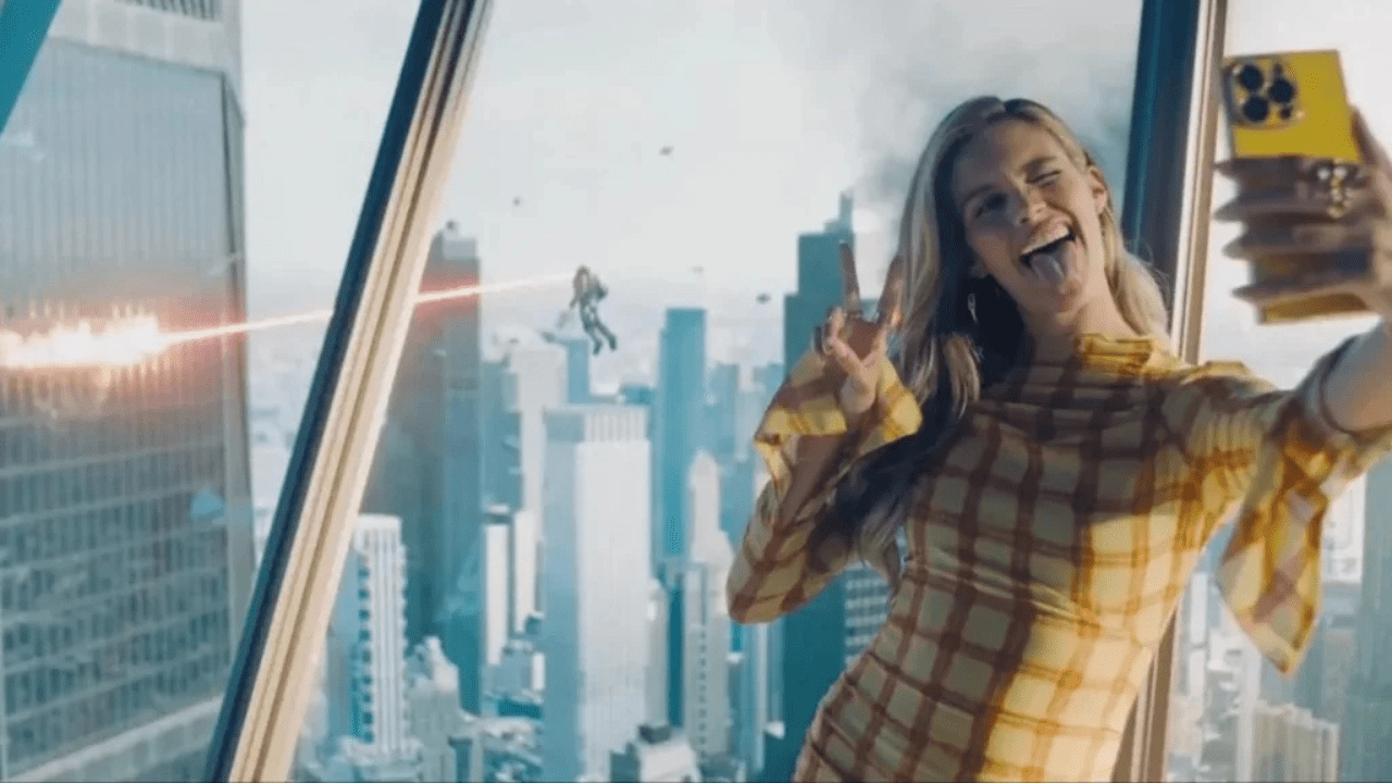 TPPNewsNetwork's tweet card. Sara Sampaio explains why her performance as Eve Teschmacher in 'Superman' was more important than people think.
