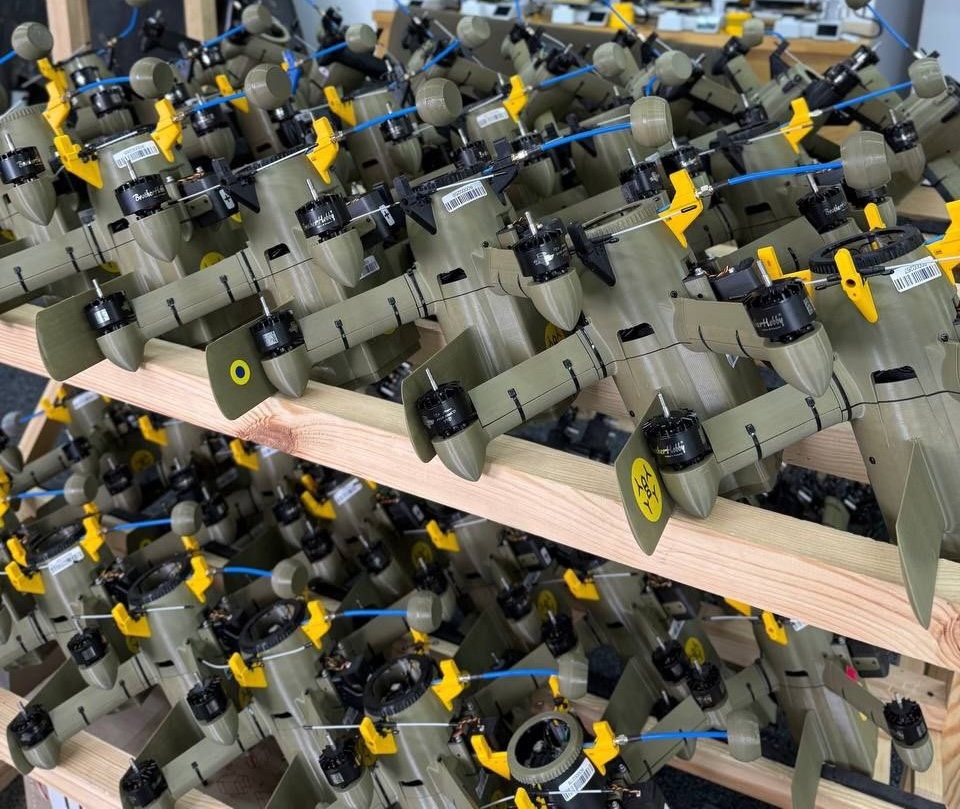 3Dable's tweet card. The Russia-Ukraine war is driving demand for 3D printed unmanned aerial vehicles (UAVs).   On the eastern front, both sides deploy low-cost, remotely controlled first-person view (FPV) drone