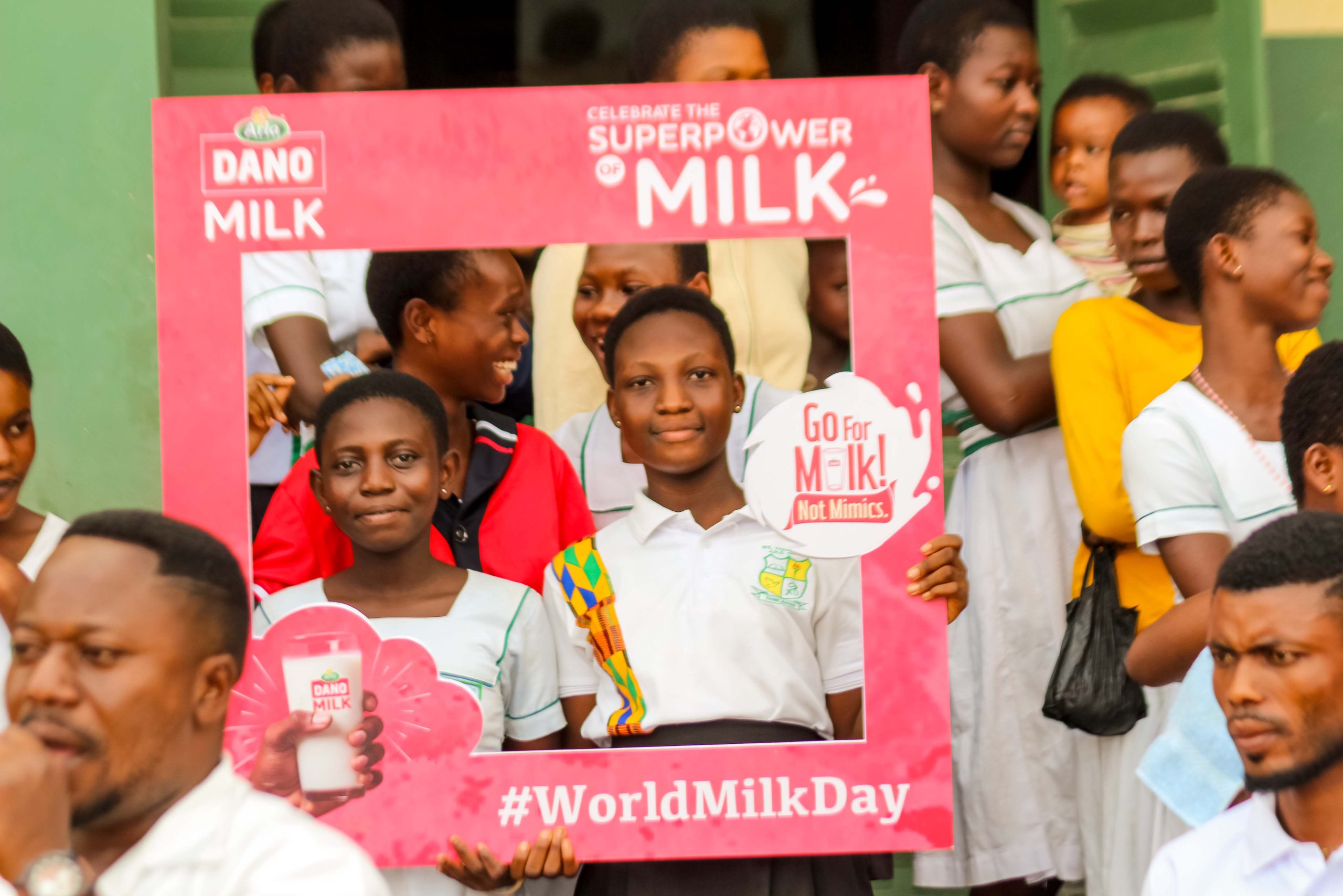 FIL_IDF's tweet card. Obuasi, June 19, GNA – Arla Foods, producers of the Dano Milk brand, has marked this year’s World Milk Day with a breakfast treat for more than 600…