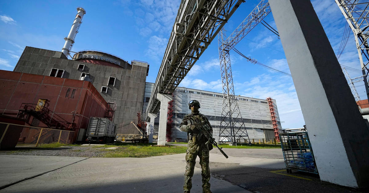 DBDesRoches's tweet card. Russia’s invasion of Ukraine and its occupation of Ukrainian nuclear facilities has highlighted the threat that militaries can pose to nuclear installations. This paper aims to understand the...