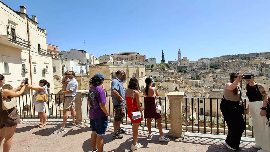 ansa_english's tweet card. Around 36.1 million Italians are having a vacation this year between June and September, including 25.4 million adults and 10.7 million minors, according to a Tecnè survey for hoteliers' association...