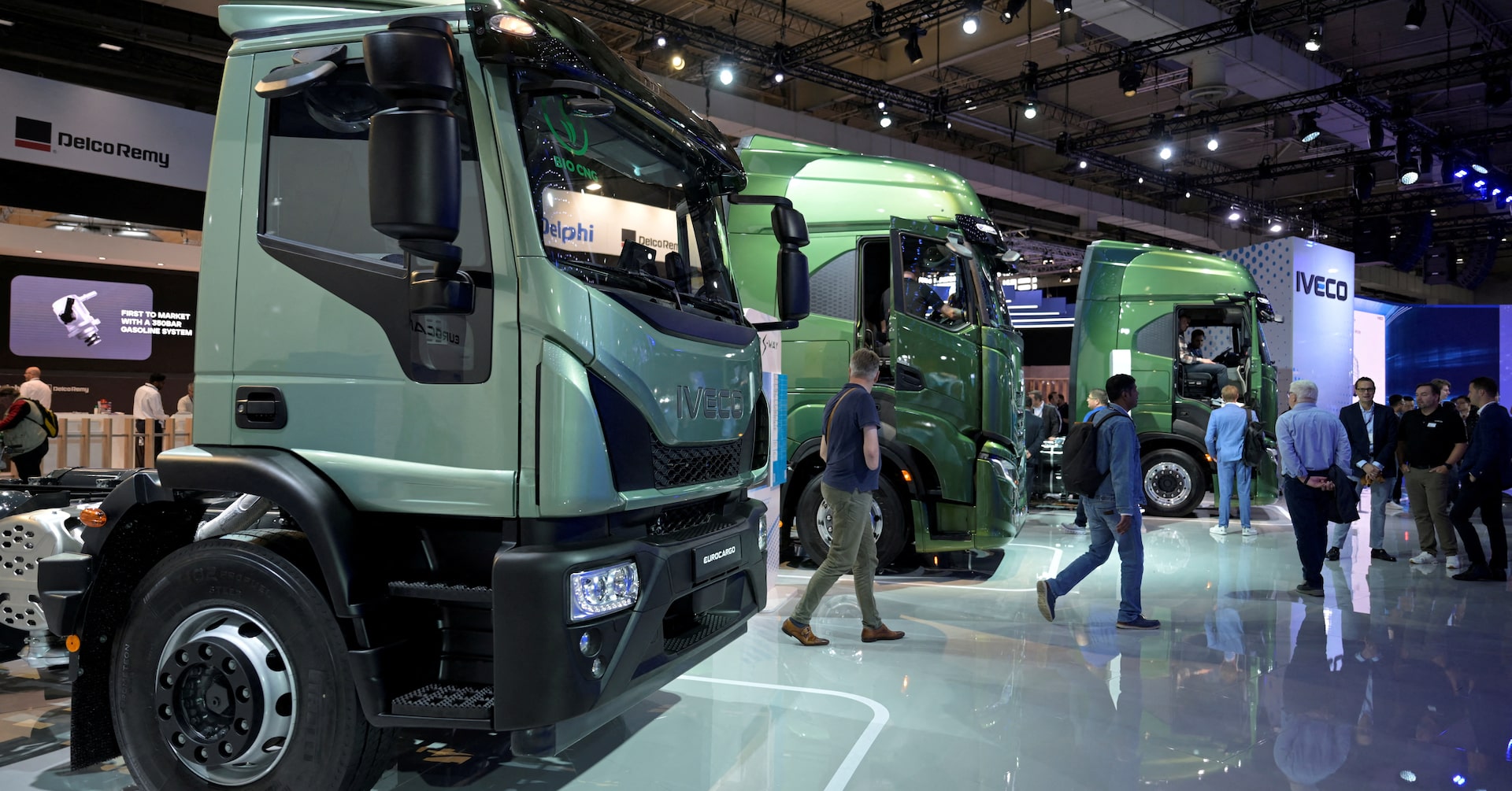 gpiov_'s tweet card. Italy's Agnelli family is in talks over the possible sale of truck maker Iveco , three sources told Reuters, with two mentioning Tata Motors as a potential buyer.