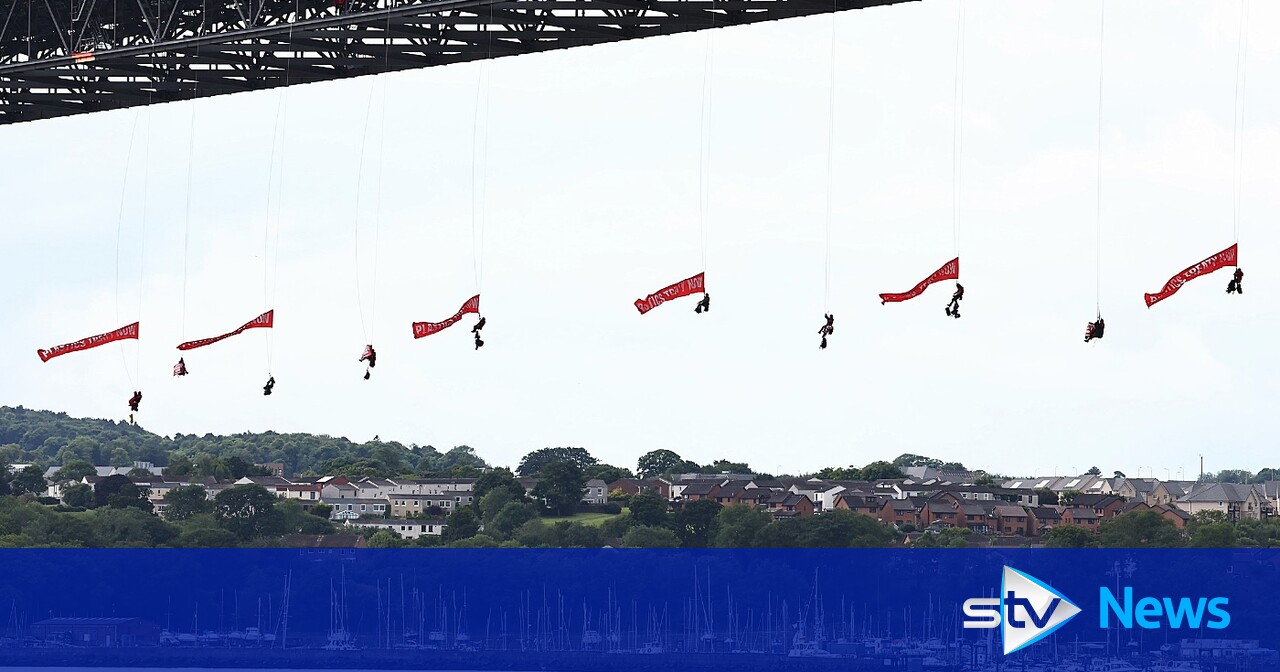 DoctorsXr's tweet card. Greenpeace say ten protestors are suspended off the structure with the aim of stopping an INEOS tanker from reaching Grangemouth oil refinery.