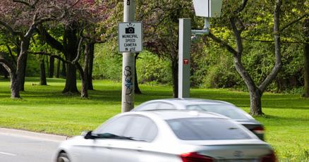 Walk_TO's tweet card. Study looks at 250 different locations across Toronto from July 2020 and December 2022.