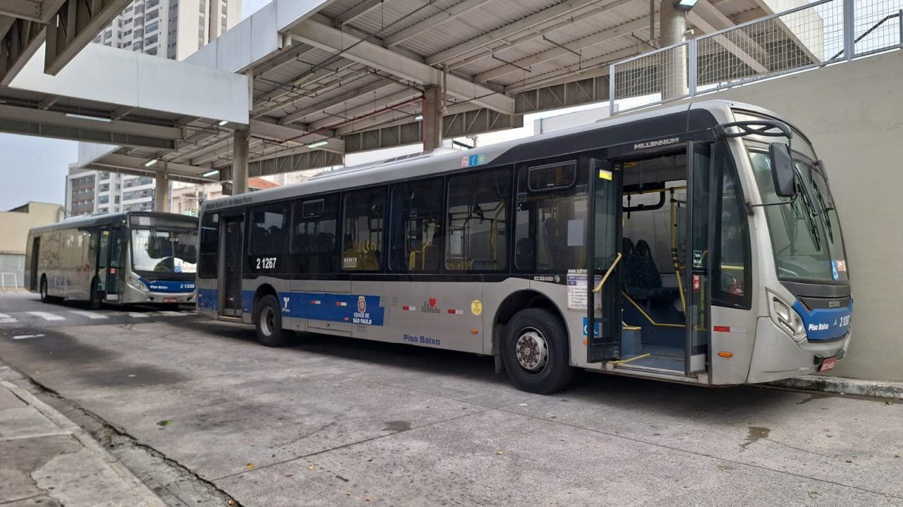 DiariodaCPTM's tweet card. A SPTrans informou que dias 26 e 27 de julho, colocará em operação linha de ônibus especial durante celebrações do Dia Municipal do Reggae.