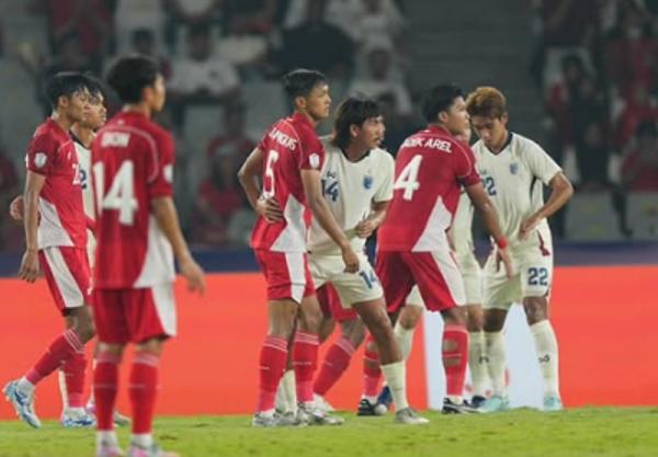 officialinews_'s tweet card. Timnas Indonesia U-23 masih bermain imbang 0-0 melawan Thailand pada babak pertama semifinal Piala AFF U-23 2025