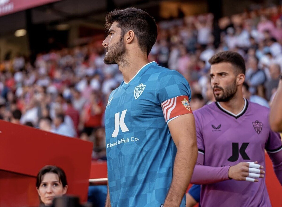 BalonesFueraSDH's tweet card. El Huesca ha preguntado por Melero, pero su regreso no será posible, al menos por ahora. Aunque el jugador guarda un cariño especial por el club, su situación familiar y su alto salario lo alejan de...