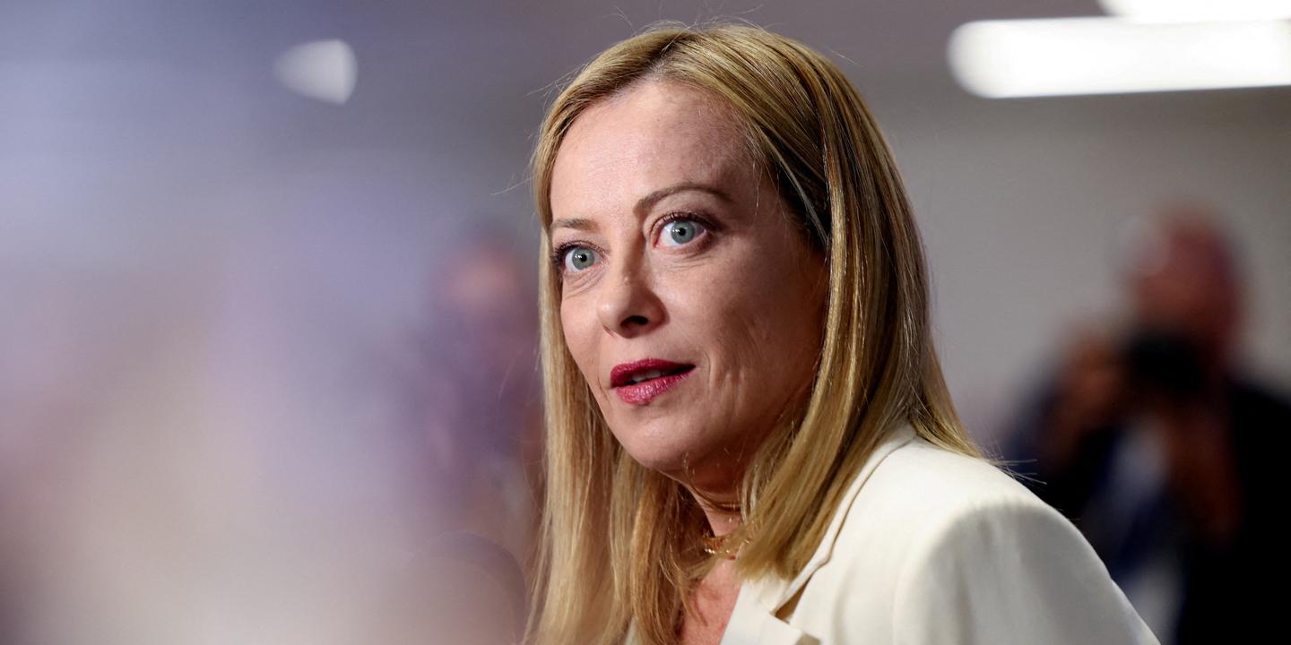 dominique_meda's tweet card. CHRONIQUE. Le taux des obligations d’Etat italiennes se rapproche de celui des obligations françaises : la planète finance applaudit la politique économique de Giorgia Meloni, sans considération pour...
