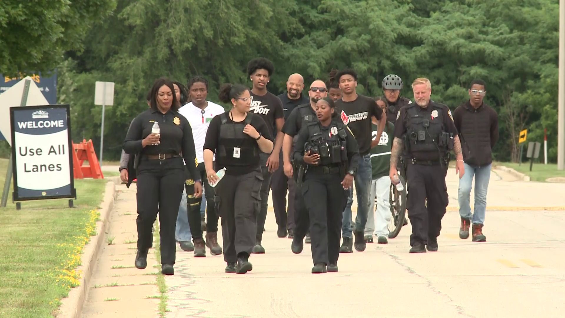 MilwaukeePolice's tweet card. MILWAUKEE (CBS 58) -- The Milwaukee Police Department took the chance to further their connection with the community during "Walk and Roll" Thursday, July 24. Officers joined kids and families from...