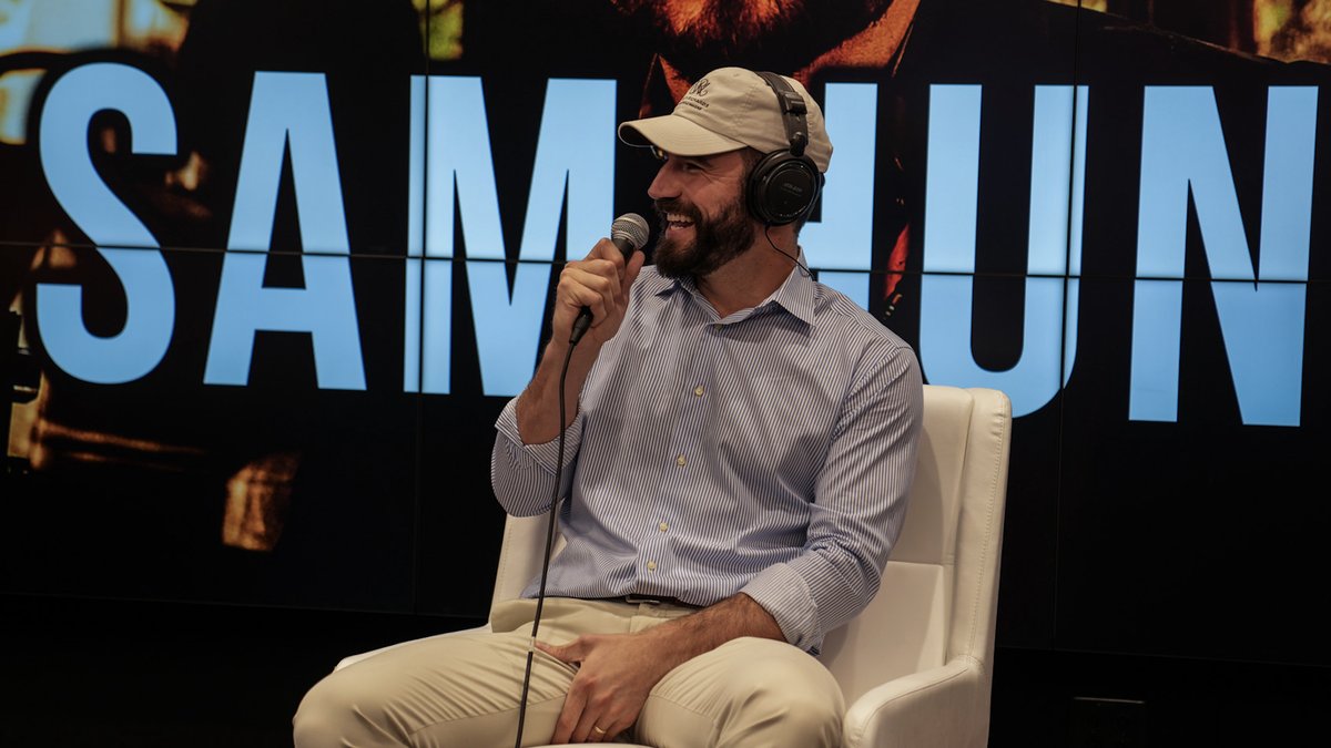bobbybonesshow's tweet card. Sam Hunt stopped by The Bobby Bones Show to talk football dreams, his musical journey, and how he's staying connected to his roots.