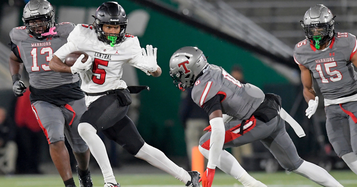 Stan1Houston's tweet card. The Alabama high school football season is just weeks away and we give to you, as we see it, the top 10 games of 2025