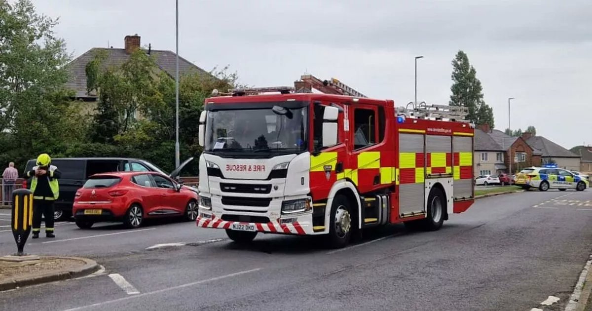 TeessideLive's tweet card. The collision involved a Renault Clio and a van