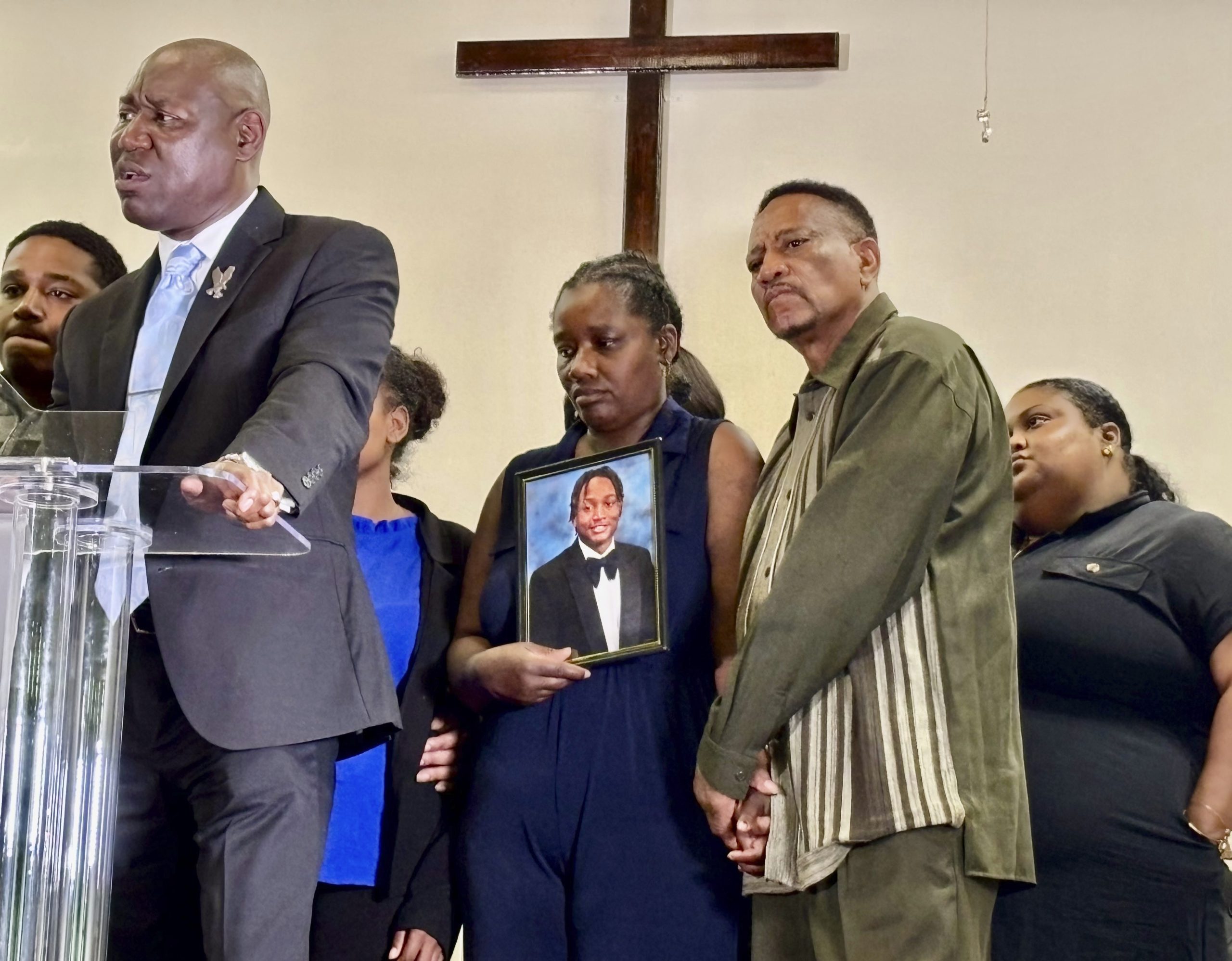 blmgrassroots's tweet card. Parents of an 18-year-old college student, who was fatally shot by an Alabama officer, want police body camera footage to be released.