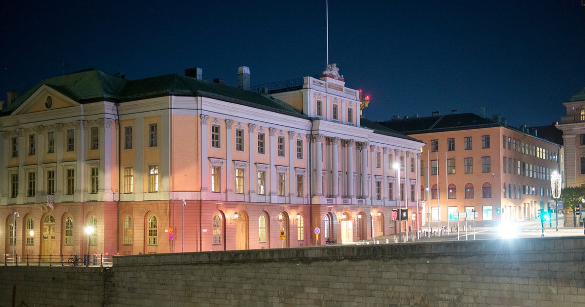 veolenes's tweet card. Chefen för Utrikesdepartementets kampanj till FN:s säkerhetsråd raderade mejl om kampanjen
