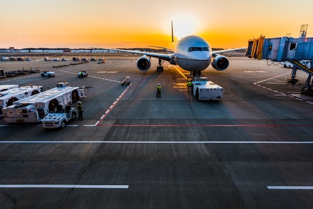 MarkTravel's tweet card. Flight delays and cancellations are among the most frustrating experiences for travelers, impacting schedules and connections. In Canada, large, busy airports are particularly liable to this. But w…
