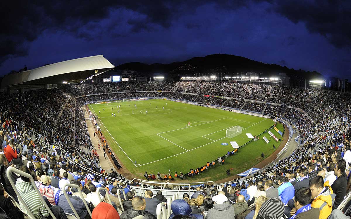 noticias8islas's tweet card. El PSOE denuncia que Rosa Dávila no ha ejecutado ninguna de las obras prometidas para el centenario del estadio Heliodoro Rodríguez López