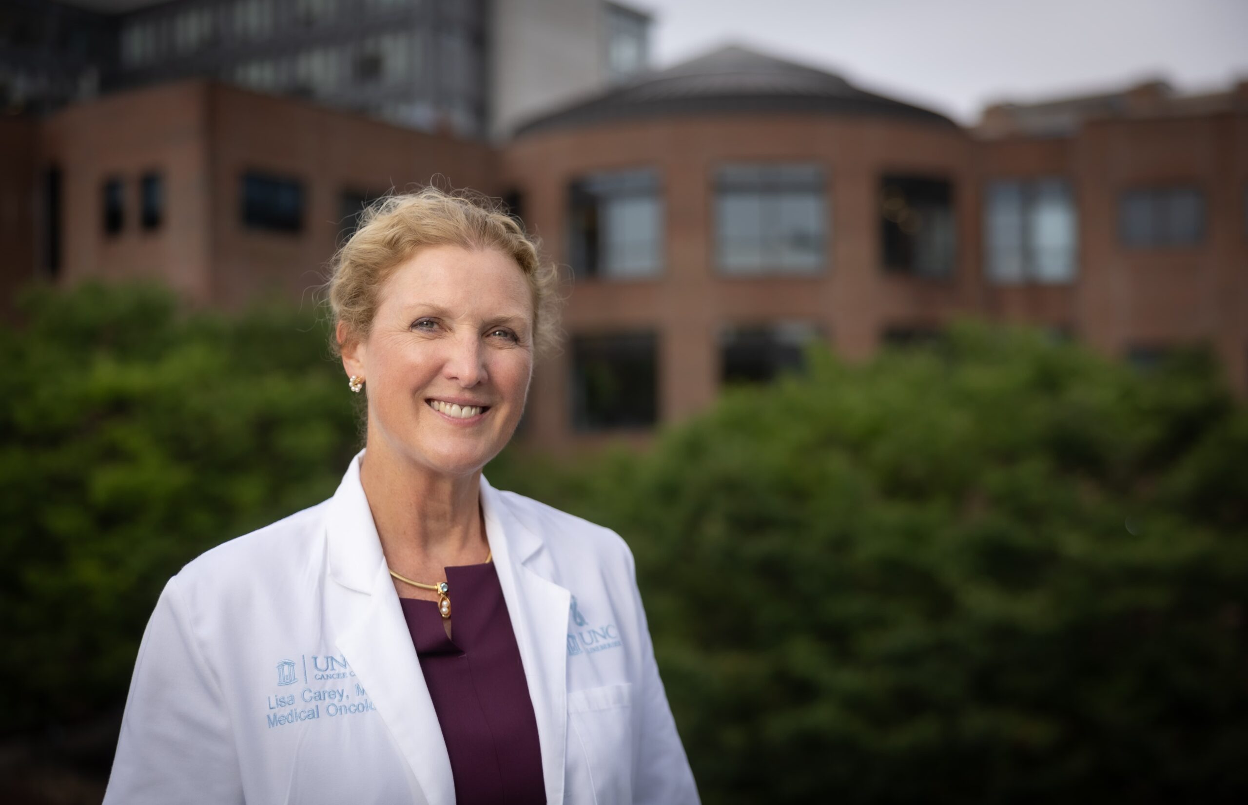 UNC_Lineberger's tweet card. Lisa Carey, MD, ScM, FASCO, was honored by OncLive as one of its 2025 Giants of Cancer Care for her significant contributions advancing the treatment and study of breast cancer.