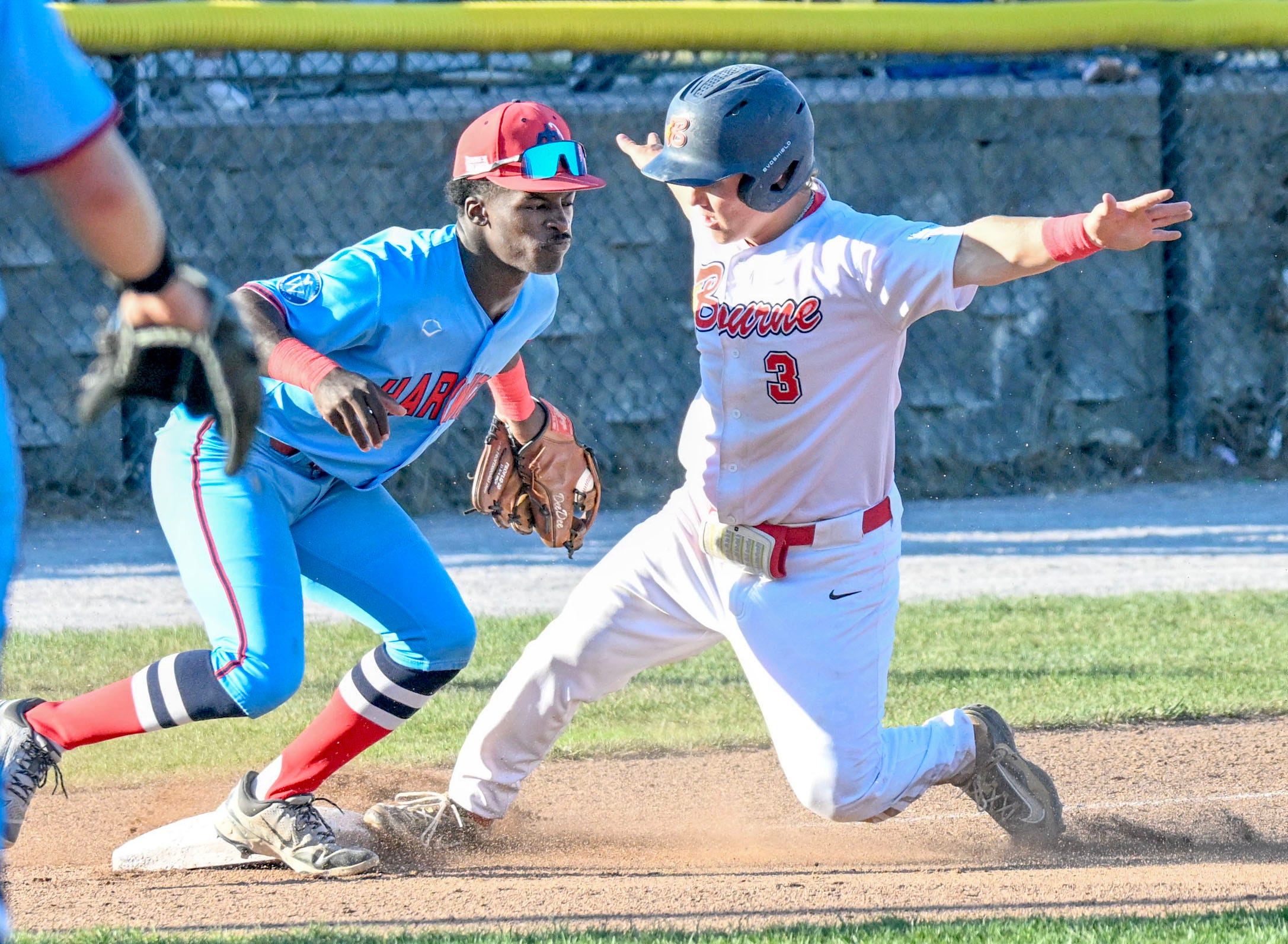 TheDoreReport's tweet card. With the regular season ending on August 3rd, we are officially in the home stretch of the 2025 Cape Cod Baseball League season. As the summer winds down for the Vandy Boys on the Cape, here’s some...