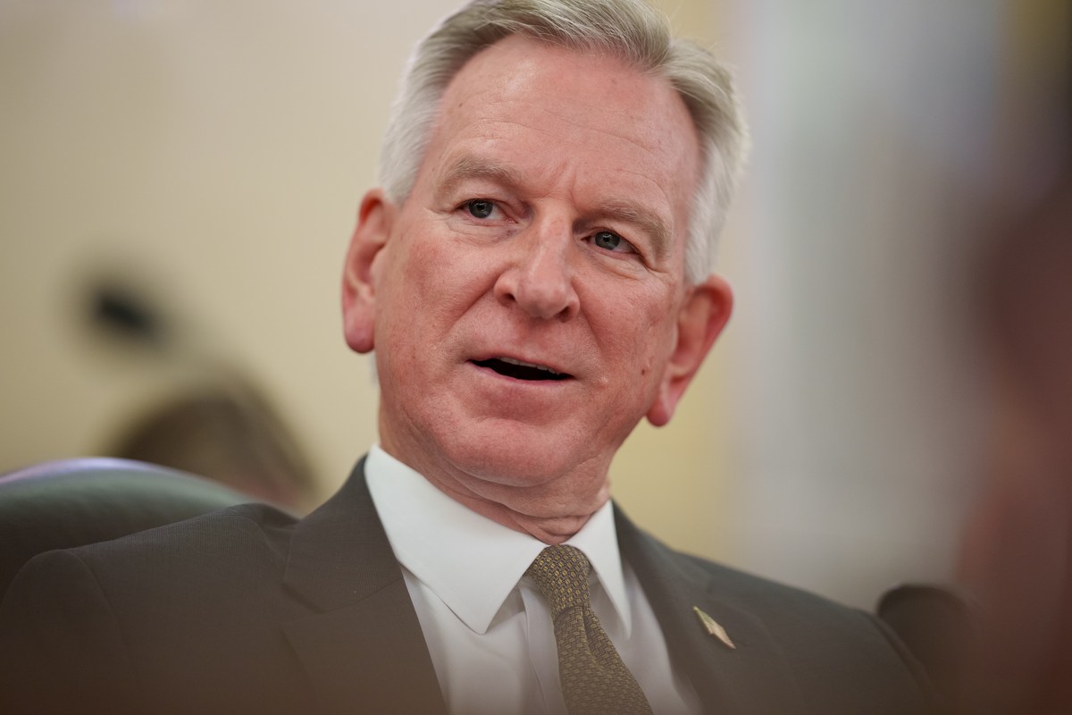 TCLThread's tweet card. US Senator Tommy Tuberville will be in Tuscaloosa early next week to speak at a Summit revolving around how online sales tax is collected and distributed in Alabama.