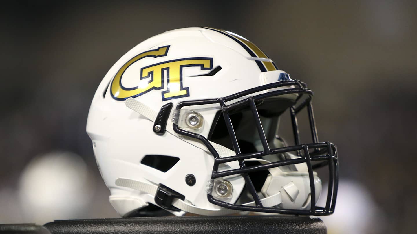 mmeans40's tweet card. Georgia Tech lost one of their high upside commitments from the 2026 class today. OL Bear Fretwell, who took an official visit to The Flats in June, announced o