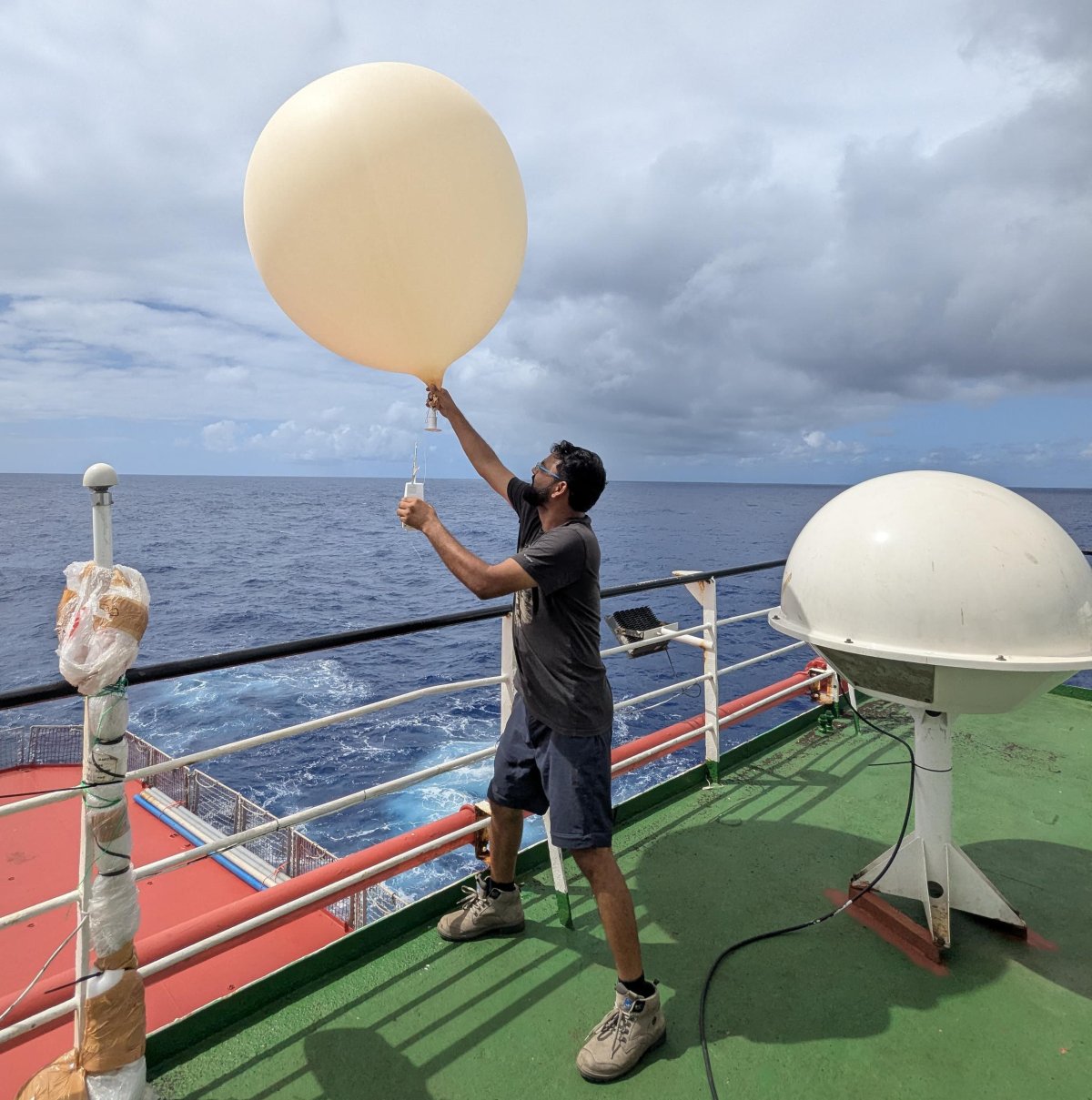NatureInd's tweet card. Nature India - Shrinking ice unlocks research opportunities, and new risks, as scientists study carbon removal, biodiversity shifts and cloud formation in the Southern Ocean