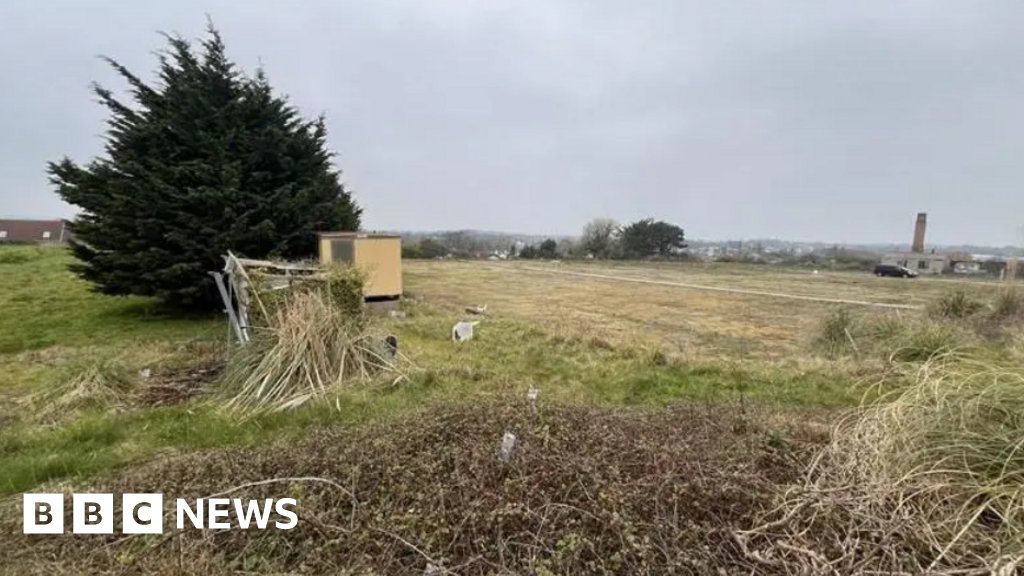BBCGuernsey's tweet card. Plans for affordable housing at Pointues Rocques are dropped after the States suspended its GP11 rule.