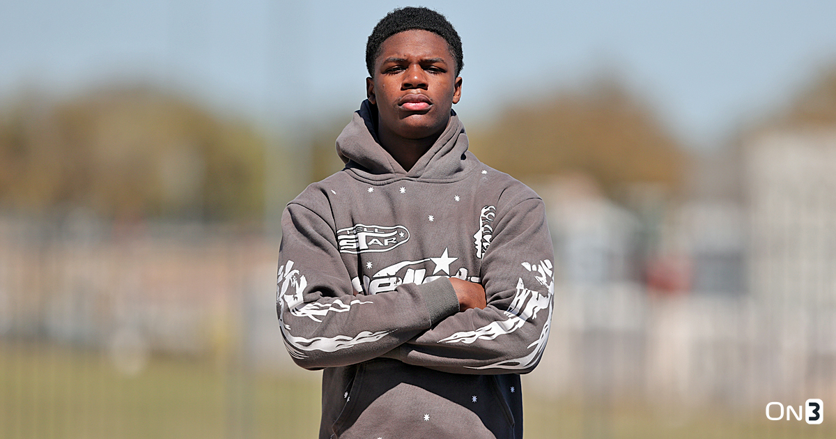 ScoopDuckOn3's tweet card. 2027 Palestine (Tex.) Westwood quarterback Kavian Bryant discusses his Oregon Ducks interest and updates his recruitment.