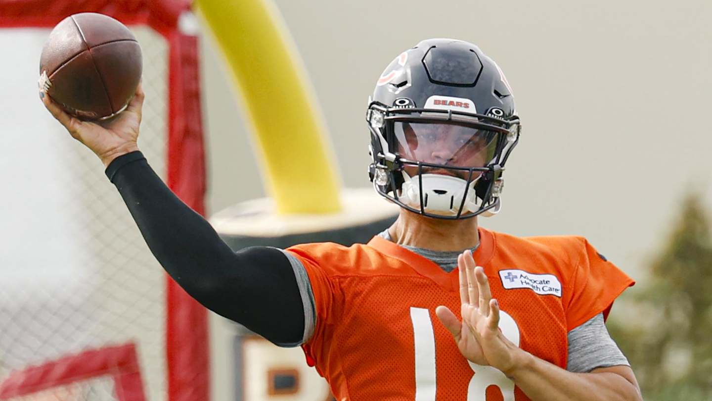 Kirsten_Tanis1's tweet card. LAKE FOREST, Ill. — Our fourth camp finds us in the northern suburbs of Chicago, with the Bears undergoing yet another reset.