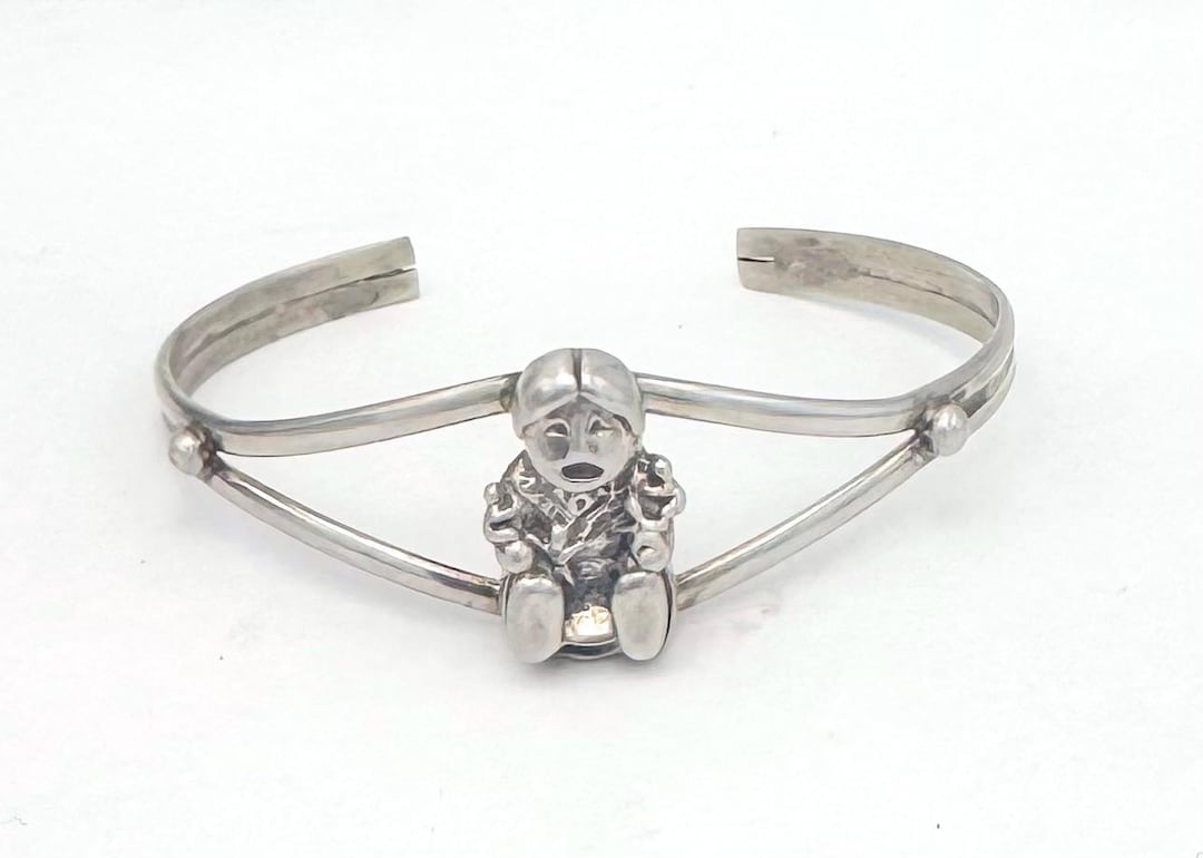 serendipitytrea's tweet card. This Charm Bracelets item by serendipitytreasure has 6 favorites from Etsy shoppers. Ships from Huntington Beach, CA. Listed on Jul 25, 2025