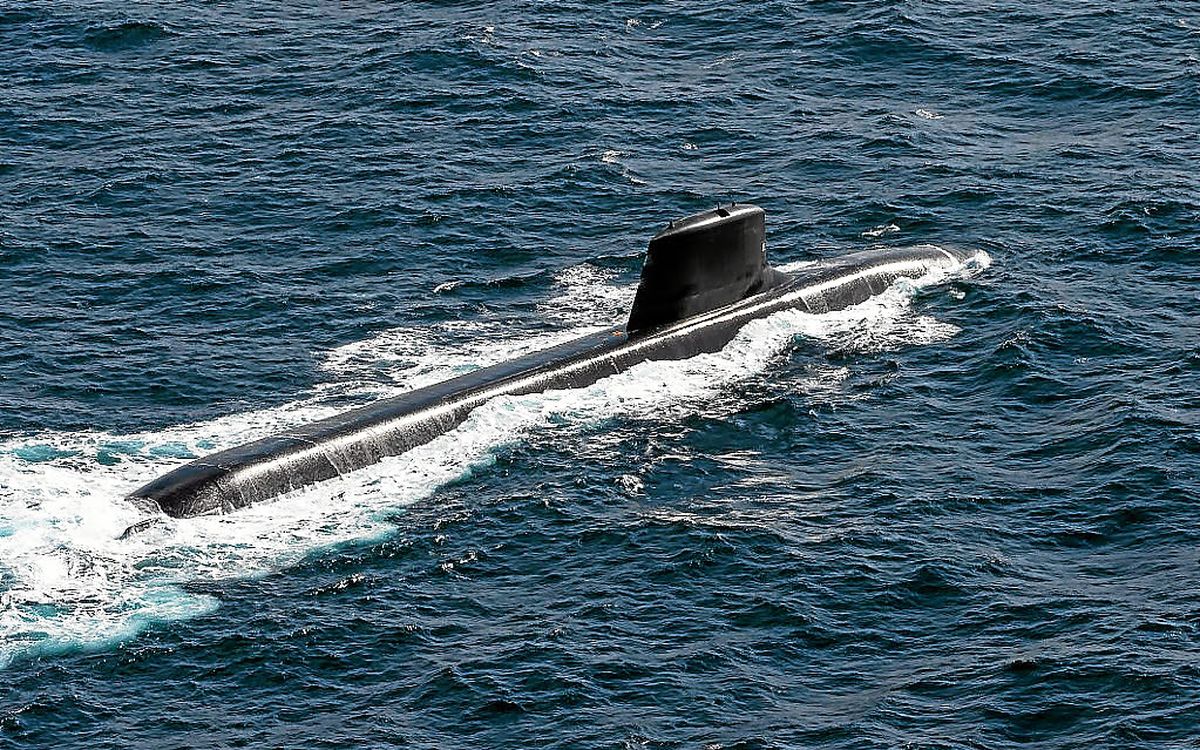ebothorel's tweet card. Depuis mercredi, des hackers affirment avoir mis la main sur des données sensibles appartenant au groupe Naval Group. Le géant de la construction navale confirme avoir identifié un potentiel...