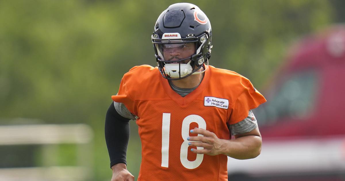 mdwojak94's tweet card. Chicago Bears quarterback Caleb Williams and the offense have had a tough start to training camp. But here's why the Bears coaching staff isn't concerned three days into camp.