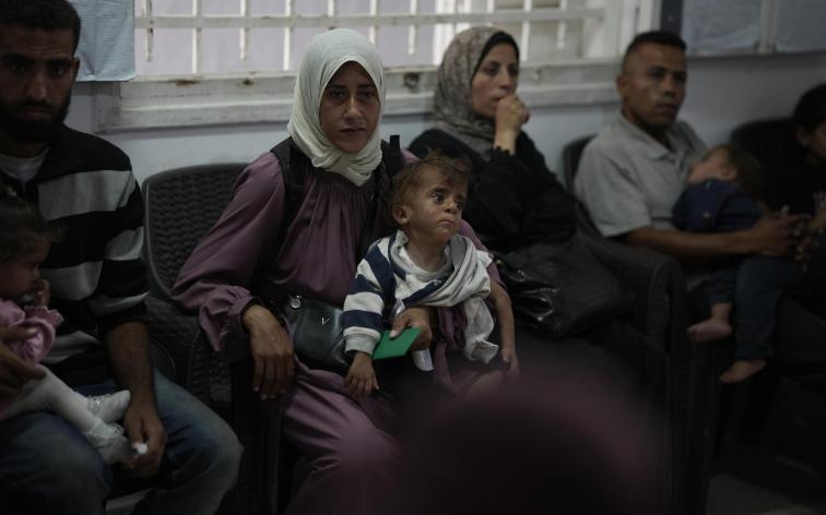 MSF_Espana's tweet card. Gaza: el 25% de los menores de 5 años y de las mujeres embarazadas y lactantes que atendemos sufre...